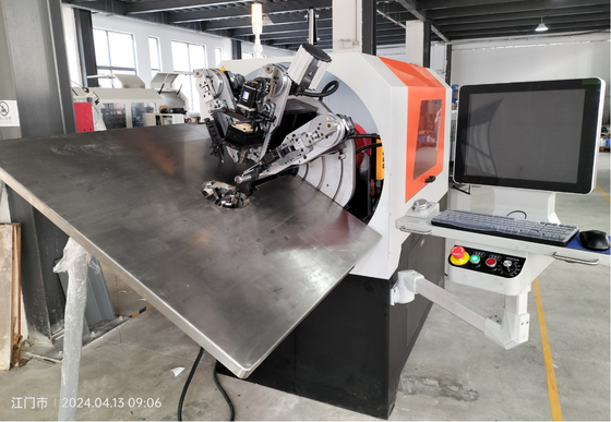 0.3 - 2,5 mm Máquina de moldagem de fio multifunção CNC de moldagem de mola com servomotor