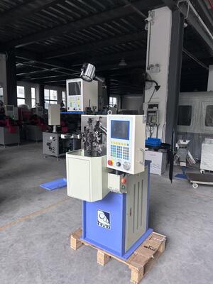 Máquina de Enrolamento de Molas de Seis Eixos Diâmetro do Fio 0.5-2.0mm Equipamento de Enrolamento de Molas