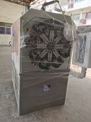 Máquina de Molas CNC de 5 Eixos com Motor Japonês para Formar Molas por Rotação de Fio