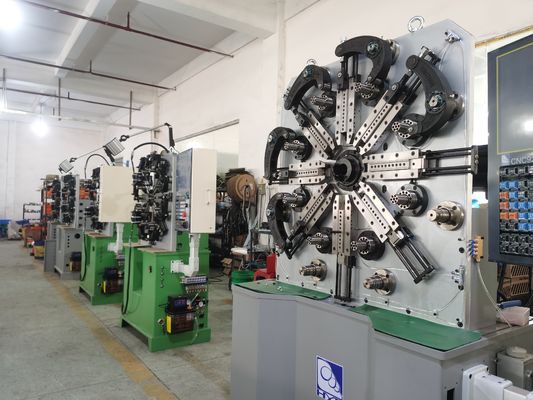 Máquina de moldagem de molas rotativas de arame cam de 4 mm com máquina de molas CNC giratória