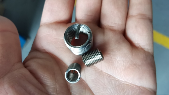 Máquina de inserção de fios de arame de alta velocidade, M2-M16 máquina de fabricação de tubos de parafuso