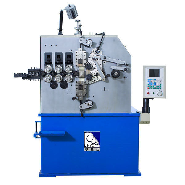 Máquina de molas de compressão de 3 eixos equipada com controladores digitais completos